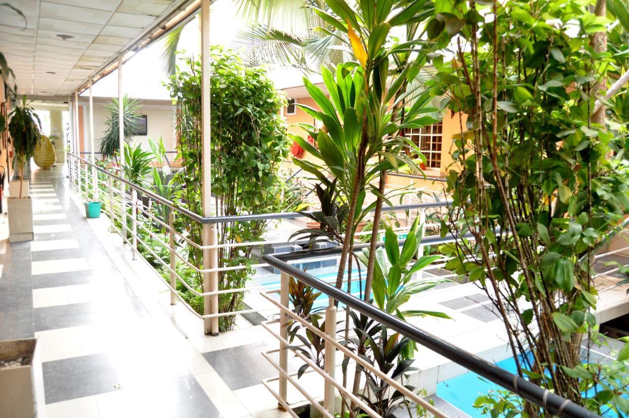 Primal Hotel Isaac John Gra Ikeja Bagian luar foto